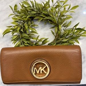 Michael Kors logo wallet
